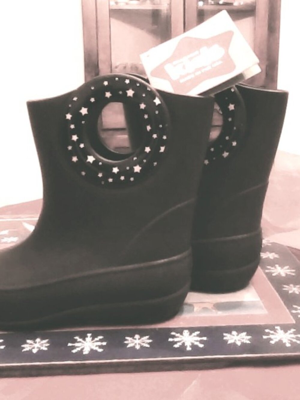 Okabashi Kendall Toddler Kids rainboots size 11. "Black Stars", New. White Stars
